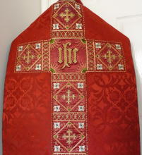 Red Roman Vestment 7690